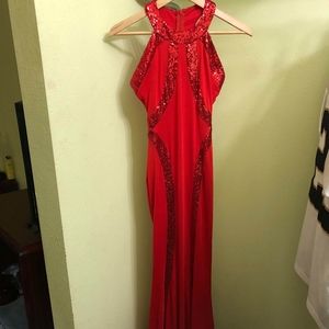 Gorgeous bright red slimming dress